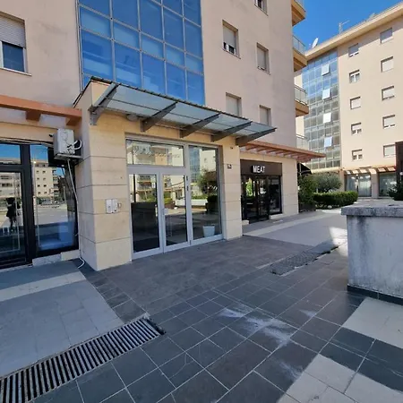 Victoria Kvart * Podgorica